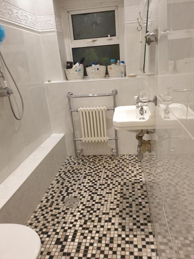 Judy'S B&B Private Home Κάρντιφ Εξωτερικό φωτογραφία